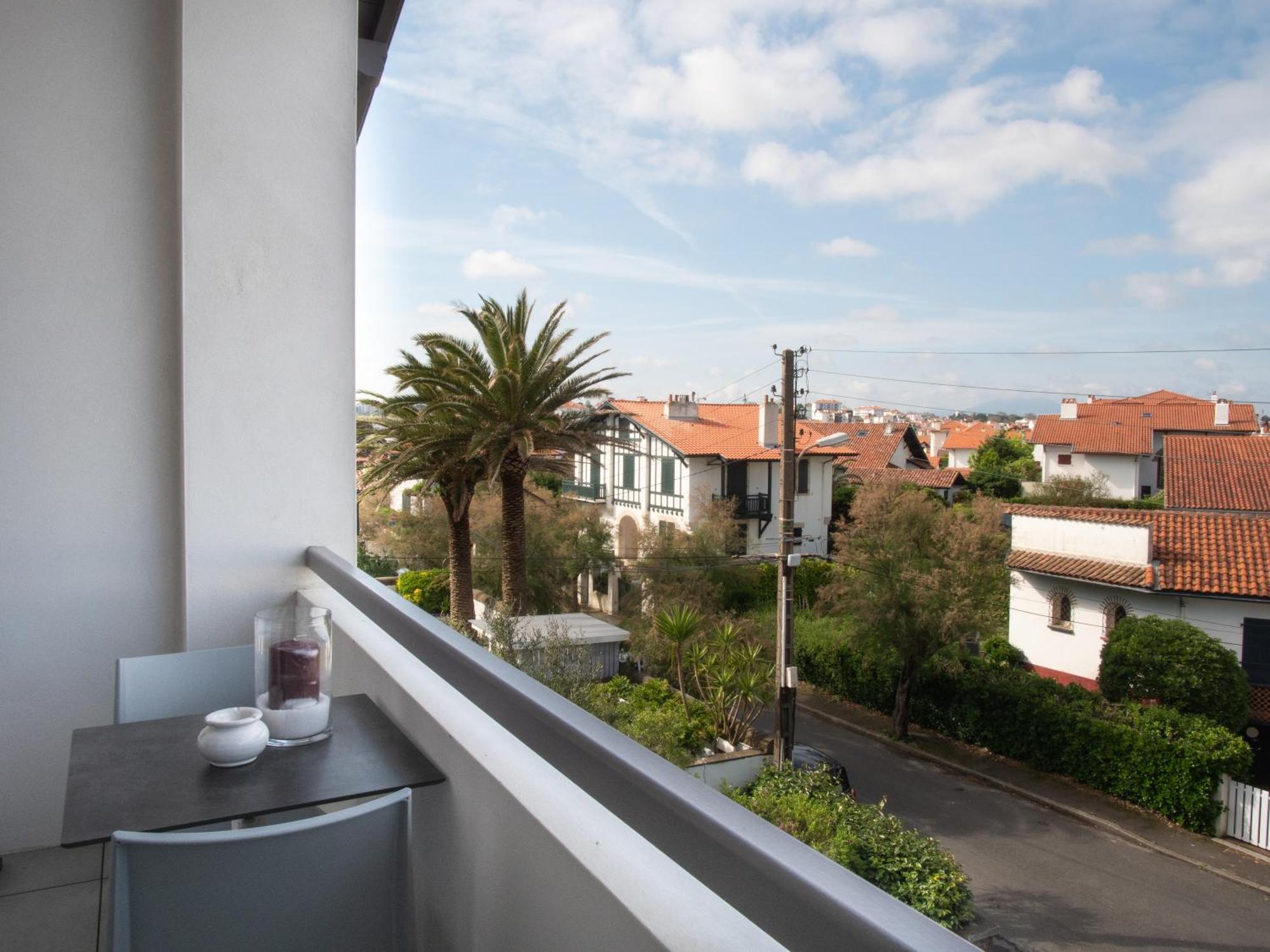 B&B La Maison De La Cote Biarritz Bagian luar foto